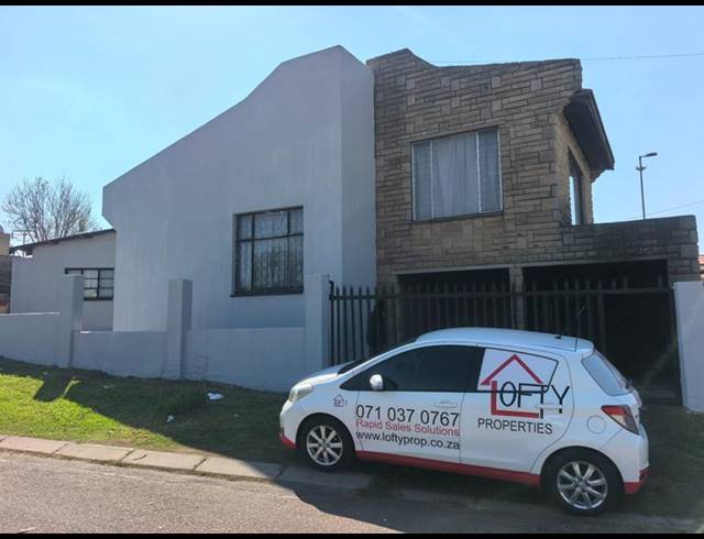 6 BEDROOM HOUSE FOR SALE IN ORLANDO WEST
